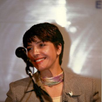 ¿QUIEN ES STELLA MARIS SIRONI?